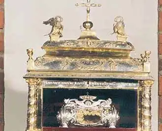 Interior de la iglesia